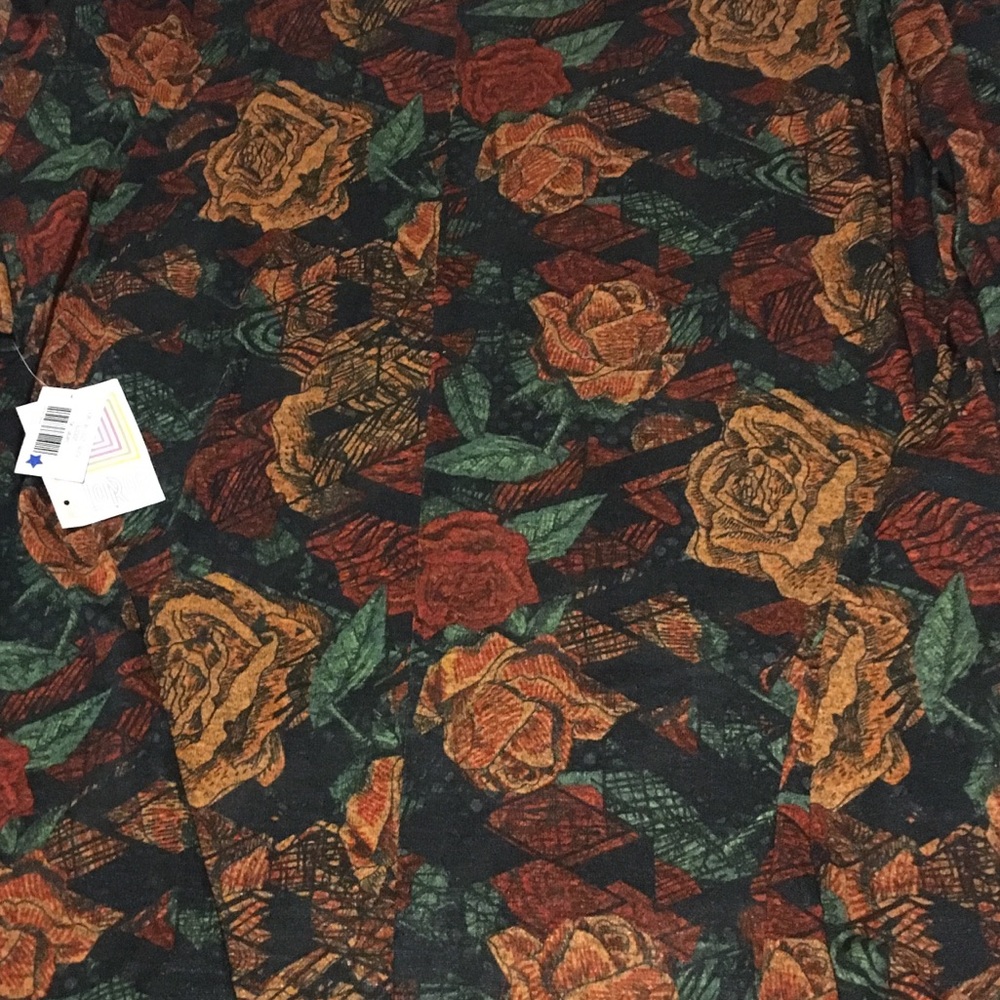 Brand new with tags Lularoe sarah. Xl - Picture 2 of 3